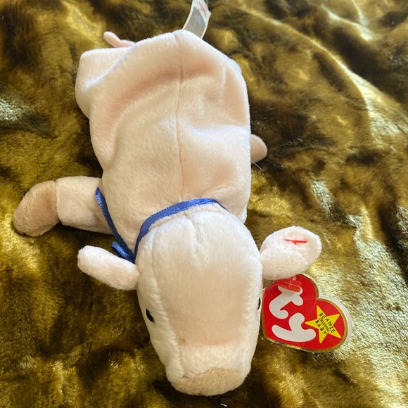 Knuckles the Pig Beanie Baby Born March 25, 1999 - Picture 1 of 6